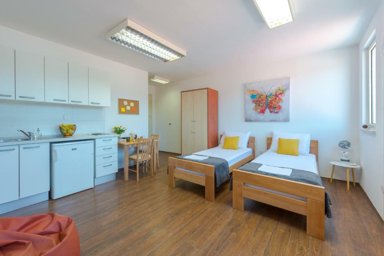 Studio Apartment Ivona Dubrovnik Bagian luar foto