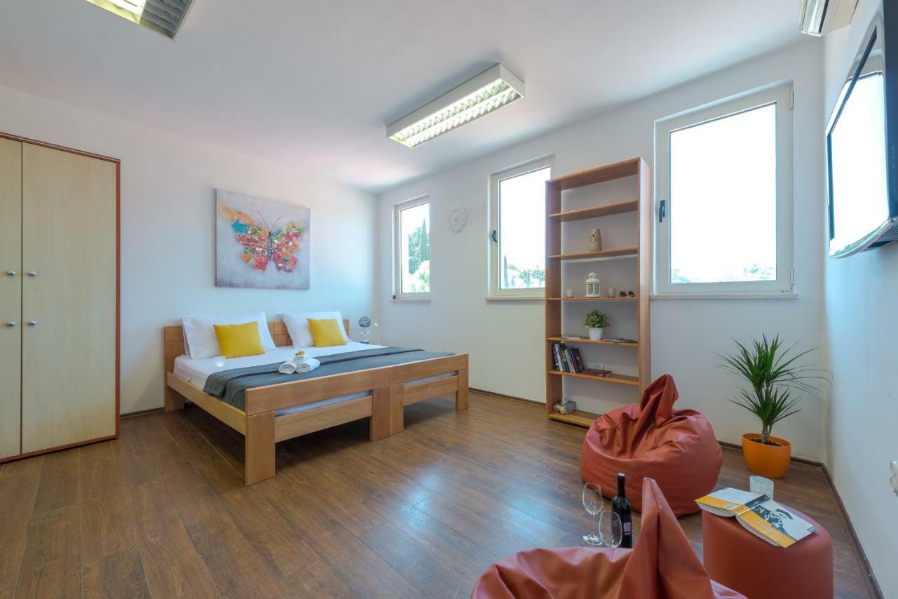 Studio Apartment Ivona Dubrovnik Bagian luar foto